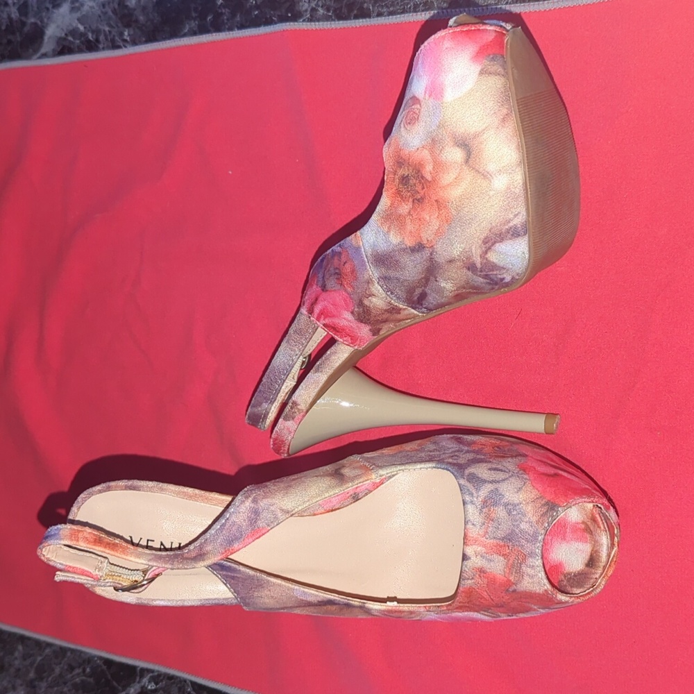 VENUS Floral Pastel Peekaboo Slingback Pumps 9